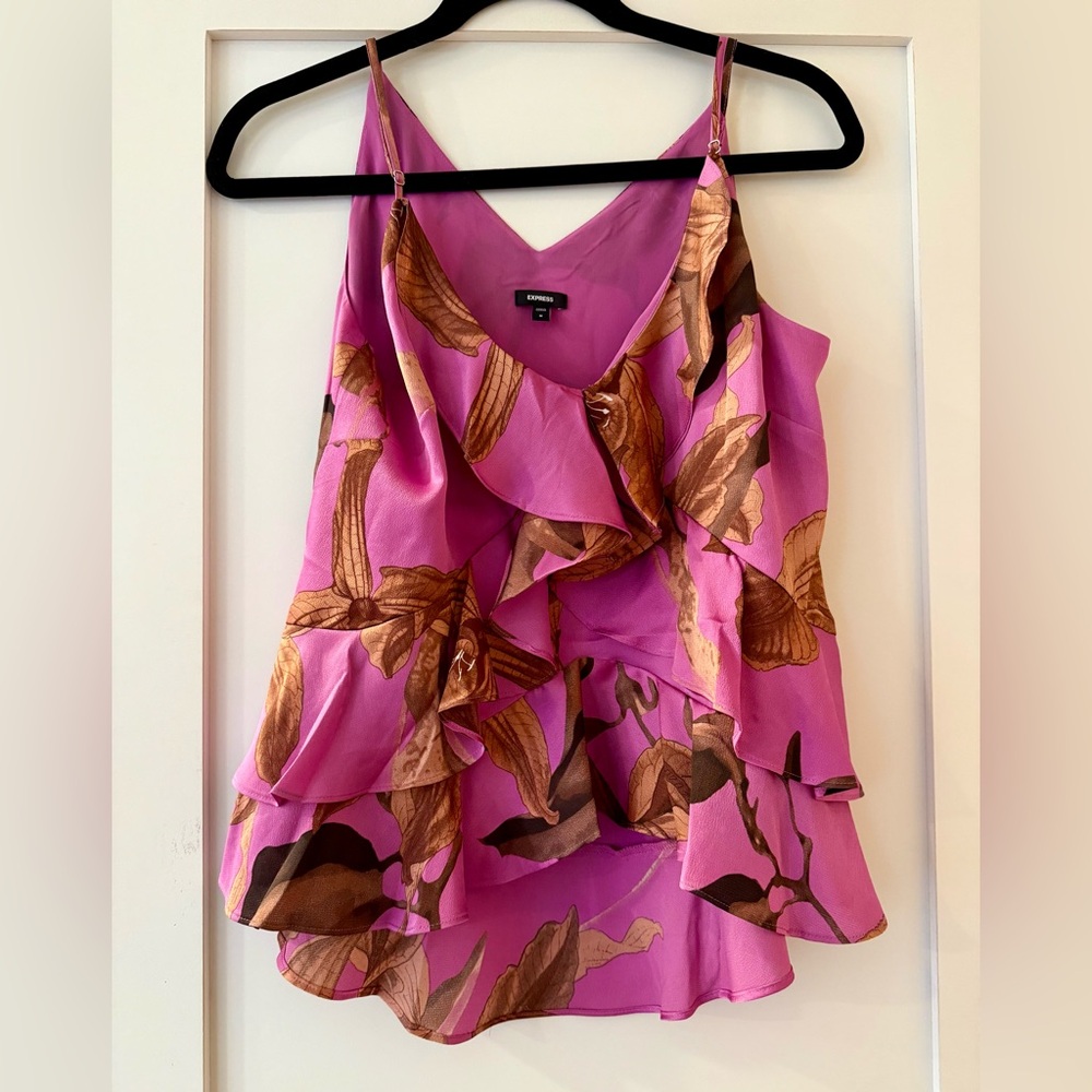 Express Pink and Brown Flirty Tiered Ruffle Camisole - NWOT! 🩷